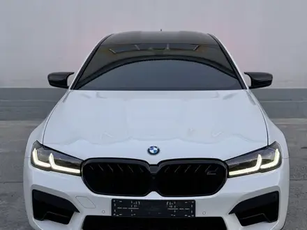 BMW M5 2022 года за 72 000 000 тг. в Астана – фото 2