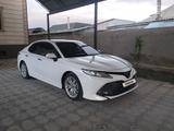 Toyota Camry 2018 года за 13 000 000 тг. в Тараз