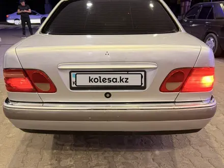 Mercedes-Benz E 230 1997 года за 2 500 000 тг. в Алматы – фото 10