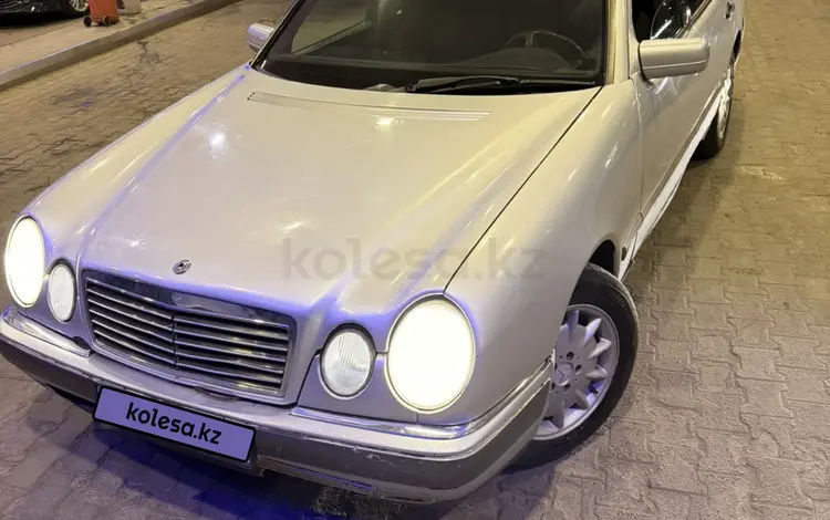 Mercedes-Benz E 230 1997 года за 2 500 000 тг. в Алматы