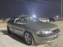 Opel Vectra, 1998