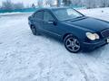 Mercedes-Benz C 320 2000 годаfor2 850 000 тг. в Астана