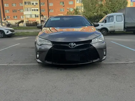 Toyota Camry 2017 года за 11 500 000 тг. в Астана – фото 2