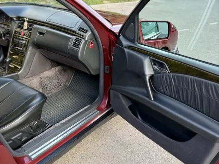 Mercedes-Benz E 320 1999 года за 4 600 000 тг. в Алматы – фото 11