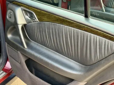 Mercedes-Benz E 320 1999 года за 4 600 000 тг. в Алматы – фото 16