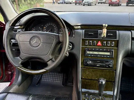 Mercedes-Benz E 320 1999 года за 4 600 000 тг. в Алматы – фото 7