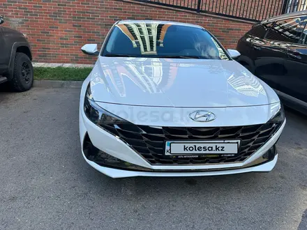 Hyundai Elantra 2023 года за 10 700 000 тг. в Астана