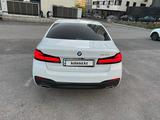 BMW 520 2021 года за 25 000 000 тг. в Алматы – фото 5