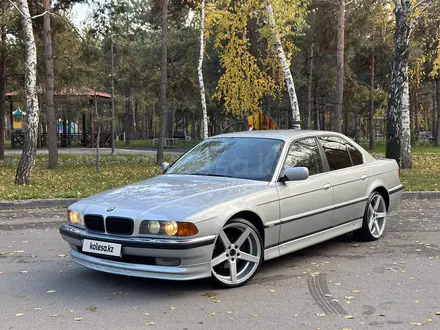 BMW 740 1997 года за 4 000 000 тг. в Алматы – фото 24