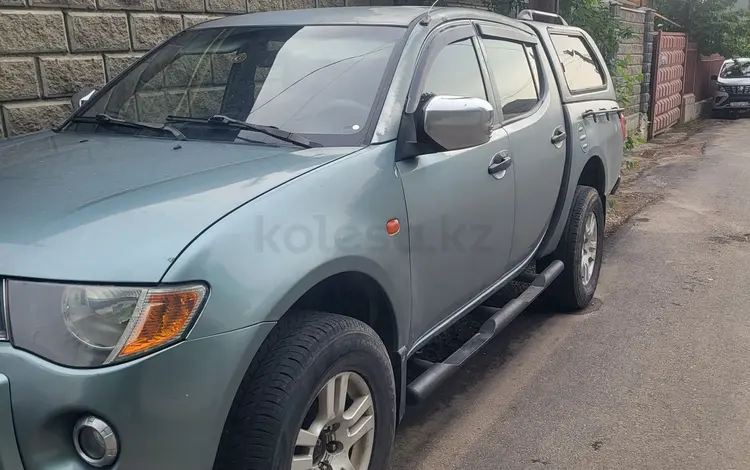 Mitsubishi L200 2007 годаүшін3 400 000 тг. в Алматы