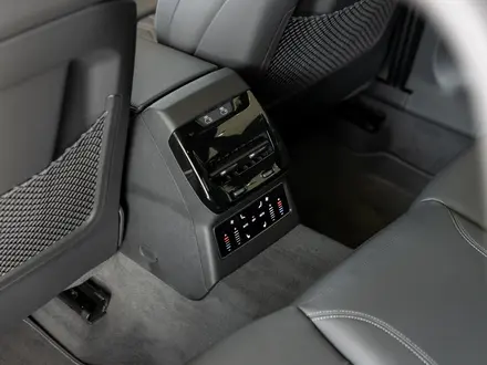 Audi A6 3.0 TFSI Quattro 2026 года за 61 110 000 тг. в Алматы – фото 36