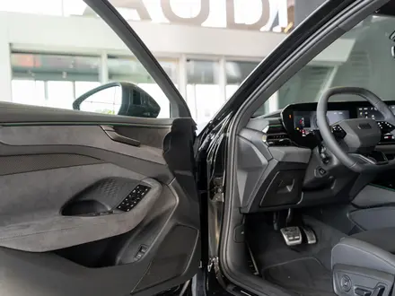 Audi A6 3.0 TFSI Quattro 2026 года за 61 110 000 тг. в Алматы – фото 38