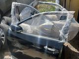 Дверь (двери) Camry 50 за 150 000 тг. в Астана