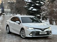 Toyota Camry 2019 годаүшін14 200 000 тг. в Алматы