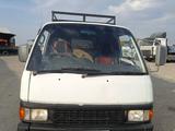 Nissan Caravan 1995 годаүшін2 900 000 тг. в Алматы