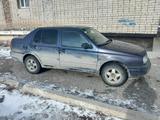 Volkswagen Vento 1994 года за 1 100 000 тг. в Семей