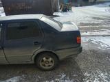 Volkswagen Vento 1994 года за 1 100 000 тг. в Семей – фото 4