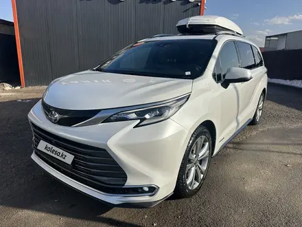Toyota Sienna 2023 года за 27 000 000 тг. в Алматы – фото 5