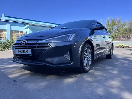 Hyundai Elantra 2019 года за 8 500 000 тг. в Астана – фото 2