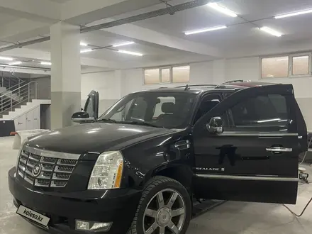 Cadillac Escalade 2007 года за 14 500 000 тг. в Алматы – фото 15