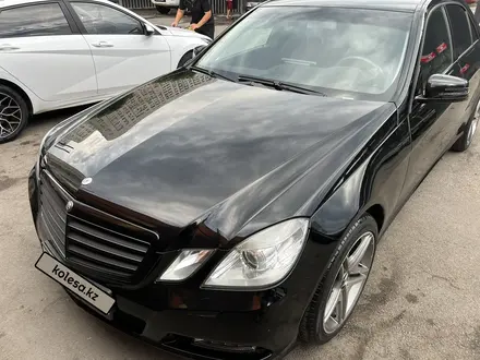 Mercedes-Benz E 200 2011 года за 7 300 000 тг. в Алматы – фото 17