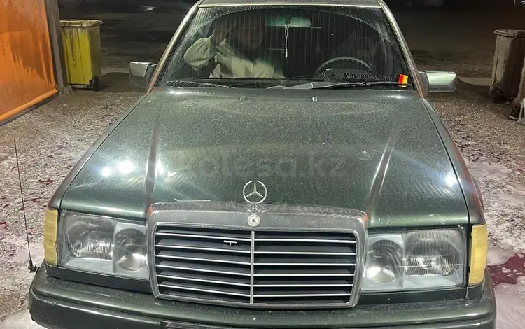 Mercedes-Benz E 220 1993 годаүшін1 500 000 тг. в Астана