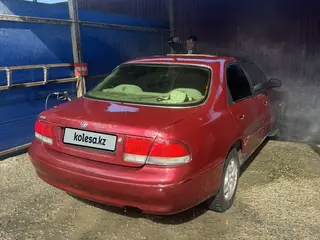 Mazda Cronos
