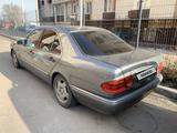 Mercedes-Benz E 280 1997 года за 2 800 000 тг. в Алматы – фото 4