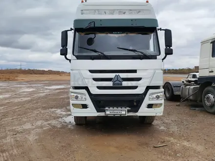 Howo  6X4 2015 года за 24 500 000 тг. в Астана – фото 3