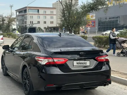 Toyota Camry 2020 года за 9 300 000 тг. в Актау – фото 3