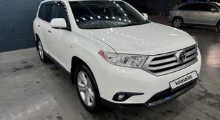 Toyota Highlander 2012 года за 14 000 000 тг. в Усть-Каменогорск