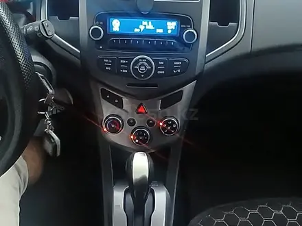 Chevrolet Aveo 2014 года за 2 700 000 тг. в Астана – фото 16