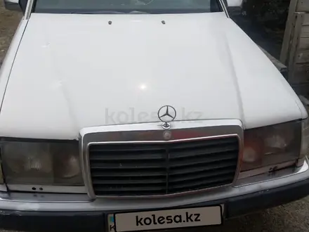 Mercedes-Benz E 230 1992 года за 1 400 000 тг. в Алматы – фото 4