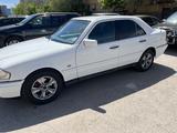 Mercedes-Benz C 220 1996 года за 2 300 000 тг. в Астана – фото 4