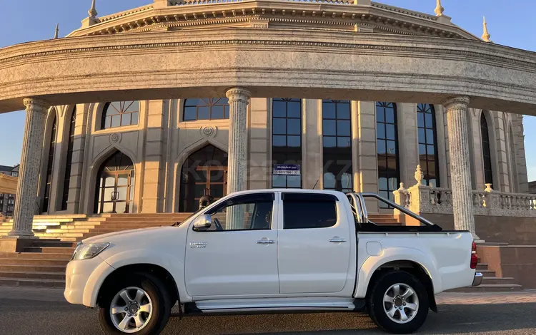 Toyota Hilux 2014 года за 12 770 000 тг. в Актау