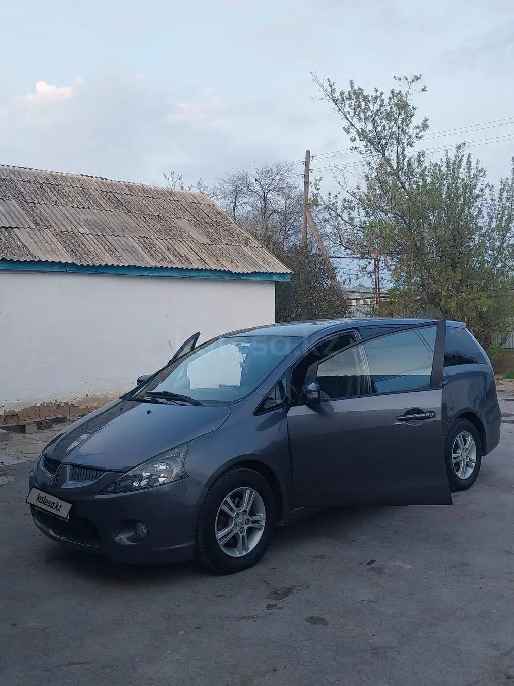Mitsubishi Grandis, 2009