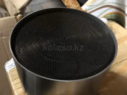 Катализатор универсальный. Евро 4-5 за 100 000 тг. в Алматы