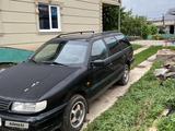 Volkswagen Passat 1996 годаүшін1 700 000 тг. в Уральск – фото 2