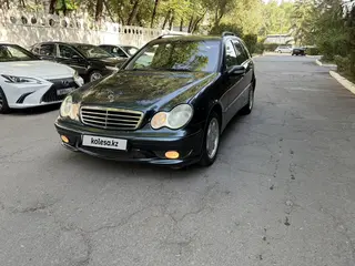 Mercedes-Benz C-Class, 2005