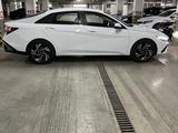 Hyundai Elantra 2023 года за 8 200 000 тг. в Петропавловск – фото 4