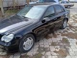 Mercedes-Benz C 200 2001 года за 3 100 000 тг. в Петропавловск – фото 2