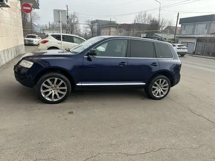 Volkswagen Touareg 2004 года за 4 999 999 тг. в Алматы – фото 4