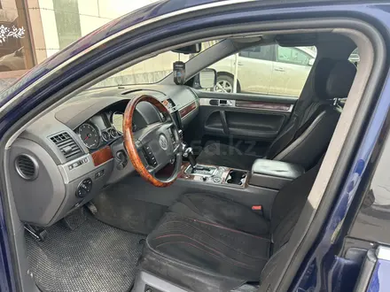 Volkswagen Touareg 2004 года за 4 999 999 тг. в Алматы – фото 6