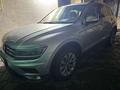 Volkswagen Tiguan 2017 года за 10 200 000 тг. в Алматы – фото 12