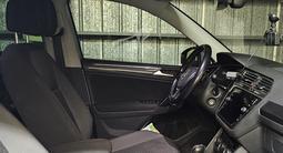 Volkswagen Tiguan 2017 года за 10 200 000 тг. в Алматы – фото 3