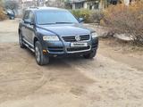 Volkswagen Touareg 2005 года за 4 000 000 тг. в Актау – фото 3