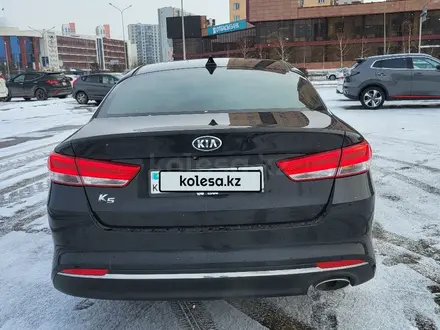 Kia K5 2019 года за 10 000 000 тг. в Астана – фото 10