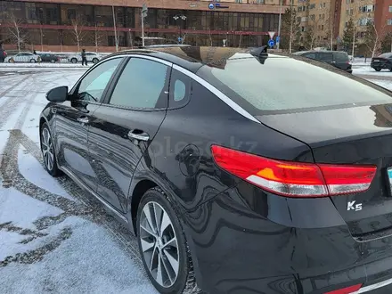 Kia K5 2019 года за 10 000 000 тг. в Астана – фото 11