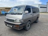 Toyota Hiace 1993 года за 2 500 000 тг. в Алматы