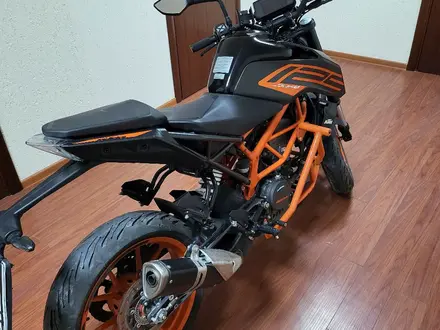 KTM  Duke 125 2021 года за 2 800 000 тг. в Степногорск – фото 8